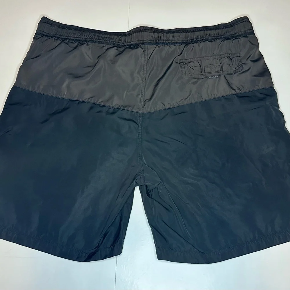 CALVIN KLEIN Men's Swim Trunks Large Mesh Lined Drawstring‎ Waist Brown Black